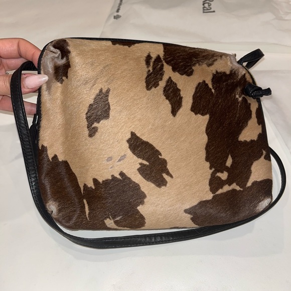 Bottega Venetta Cowhide Brown Crossbody Bag - Picture 2 of 10